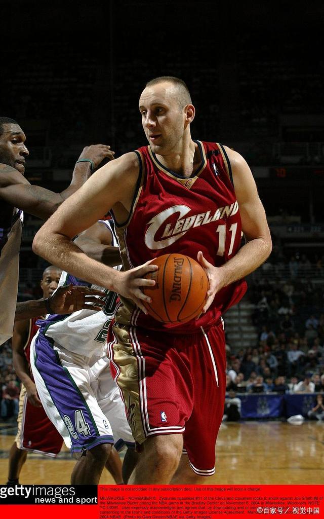 里程碑夜！密尔沃基雄鹿外线爆发，社区盾国际比赛日刷纪录，态度坚定，轮换策略成焦点的简单介绍-开云娱乐