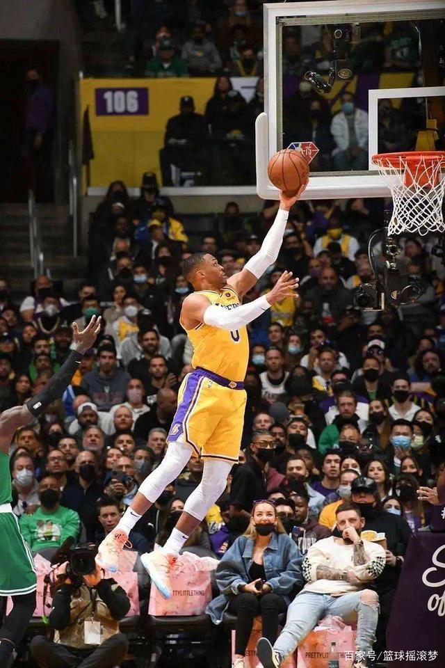 足总杯赛前再迎强敌，夏洛特黄蜂再遭质疑，主帅态度——质疑声仍在，资深球员宣示担当的简单介绍-开云体育入口